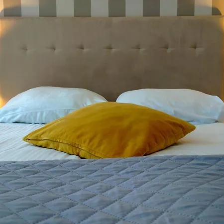 Dluga No 4 - Bed & Breakfast 3*