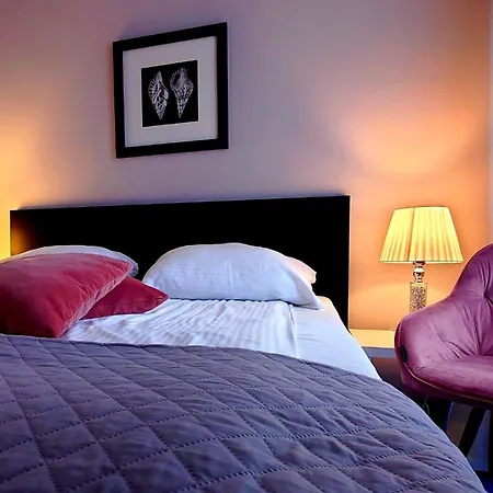 Dluga No 4 - Bed & Breakfast Gdynia